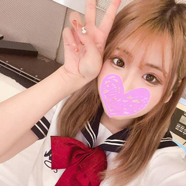 超かわいい18歳・オジサンち●ぽにドハマり中のＦカップ地下アイドルに制服ハメ撮り!