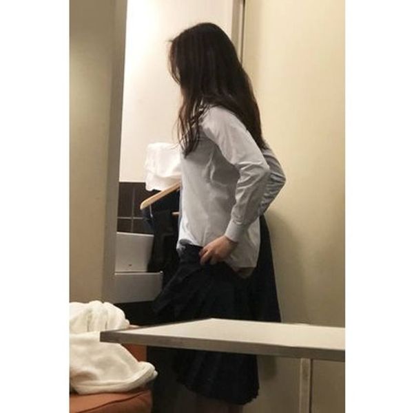 [痙攣大絶叫アクメ中出し]〈天然巨乳Eカップ*〉膣奥ガン突き鬼ピストンでイキ壊れ！エロ乳揺らして未成熟マンコにザーメン注入！！～お掃除フェラ！！！
